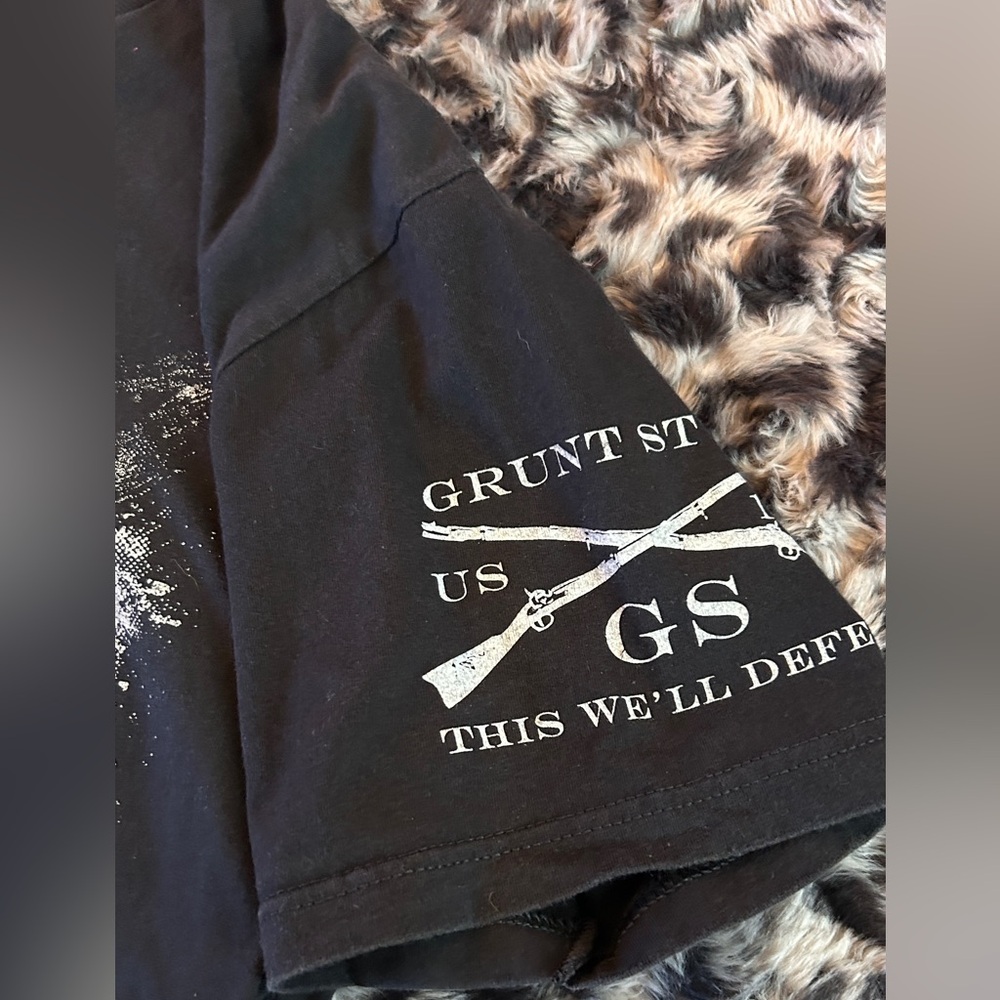 GRUNT STYLE medium T-shirt with distressed flag - Picture 5 of 14